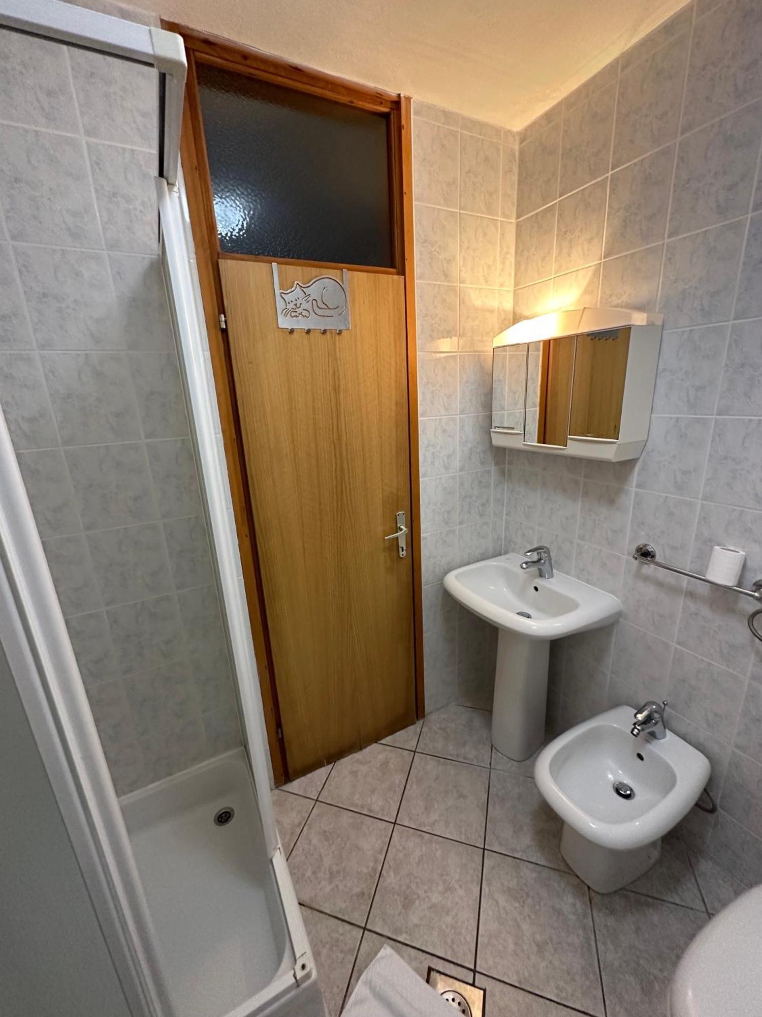 Apartmani Ana Malinska Exterior photo