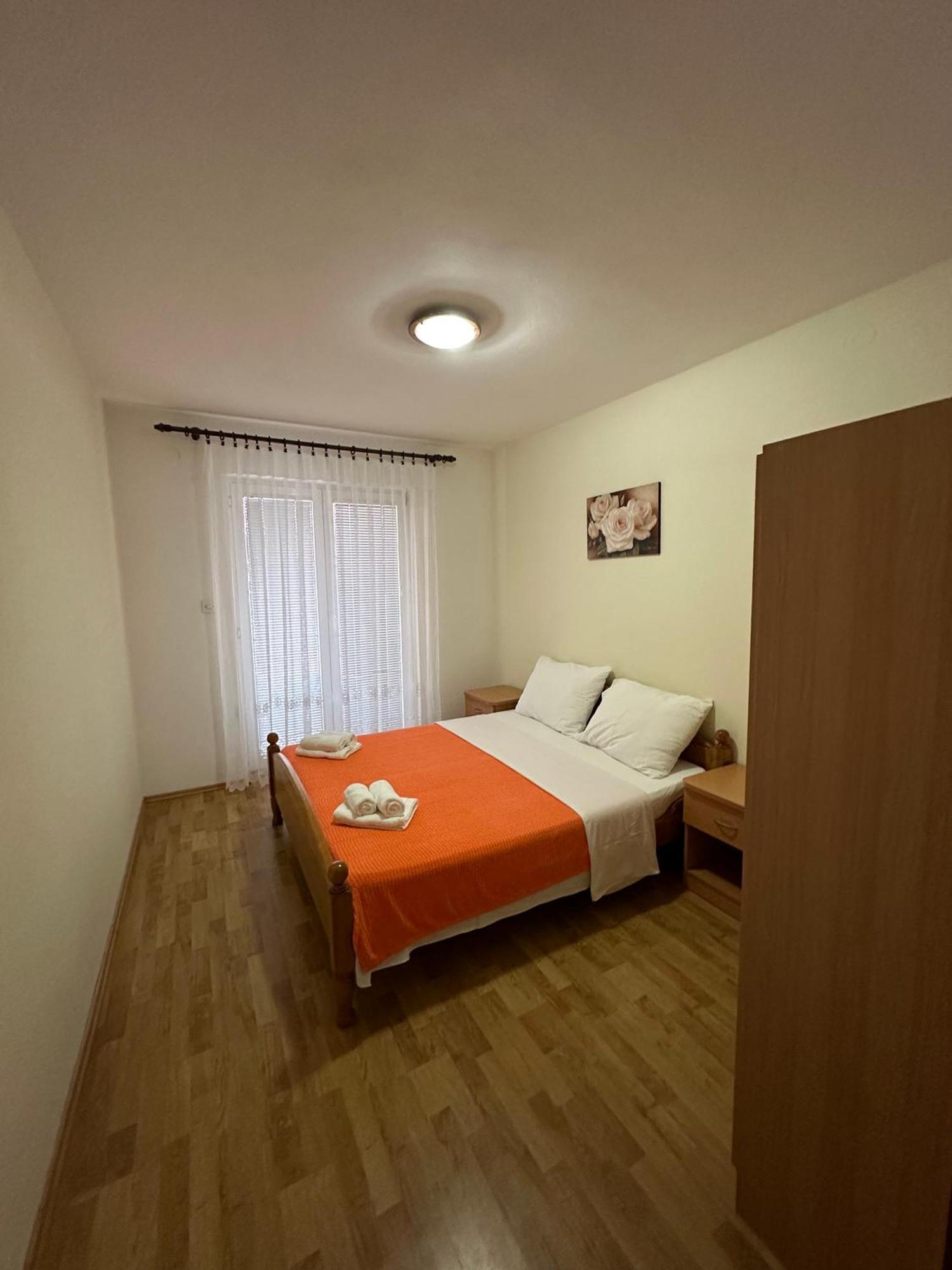 Apartmani Ana Malinska Exterior photo